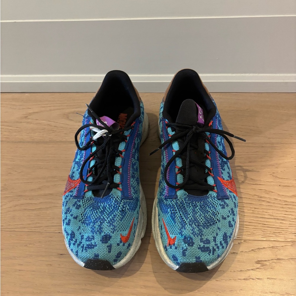 Mens nike running shoes